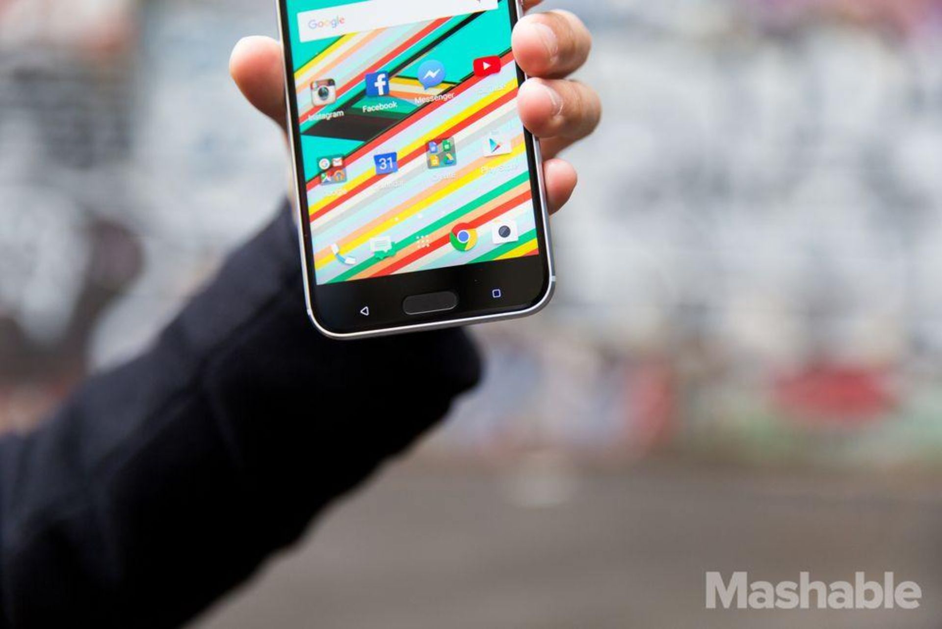HTC از HTC 10 رونمایی کرد