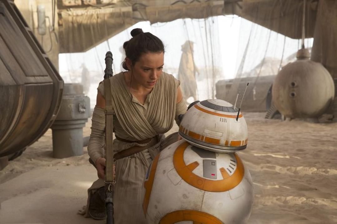 Daisy Ridley in Star Wars: The Force Awakens 