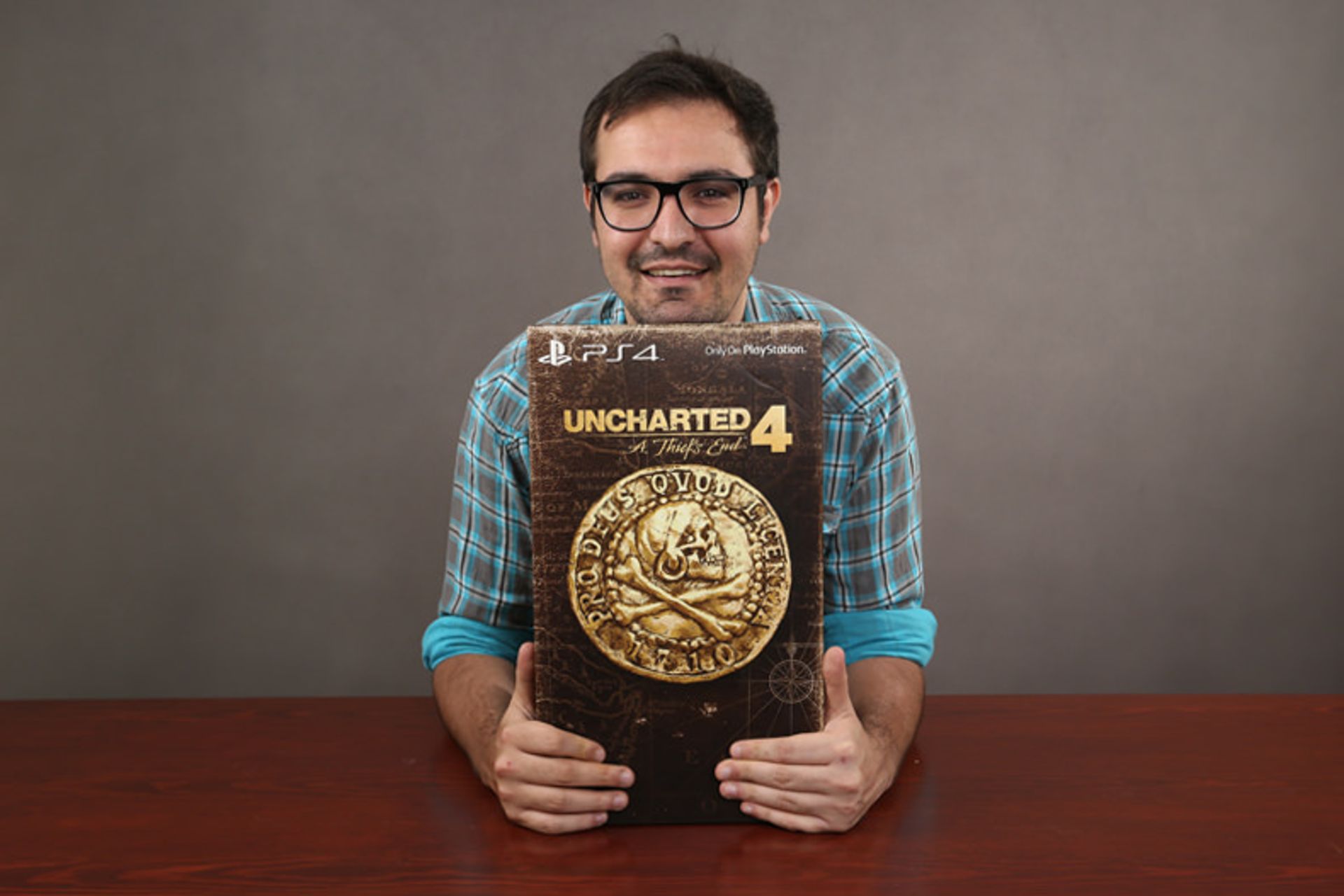 2016-05-uncharted-4-unboxing-shakhes