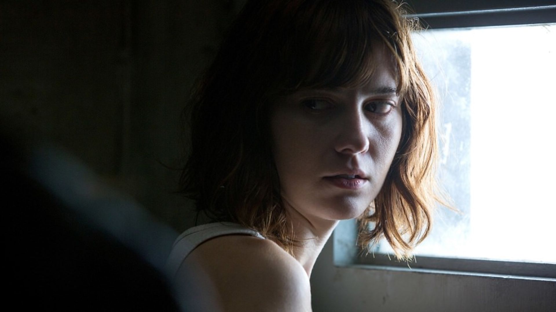 2016-06-10-cloverfield-lane-movie-traileh