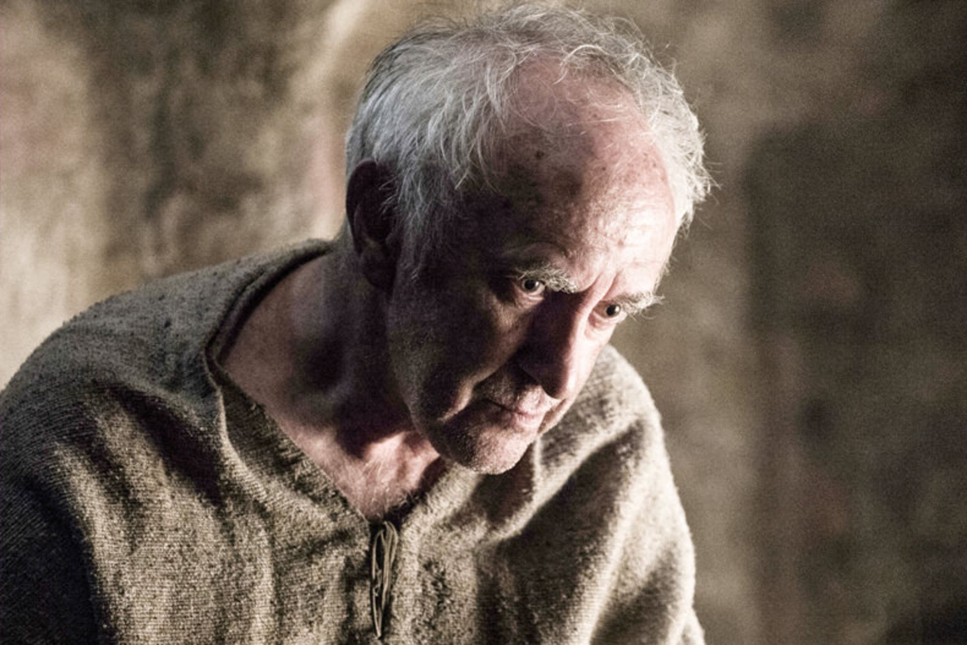 2016-07-game-thrones-season-6-stills-high-sparrow