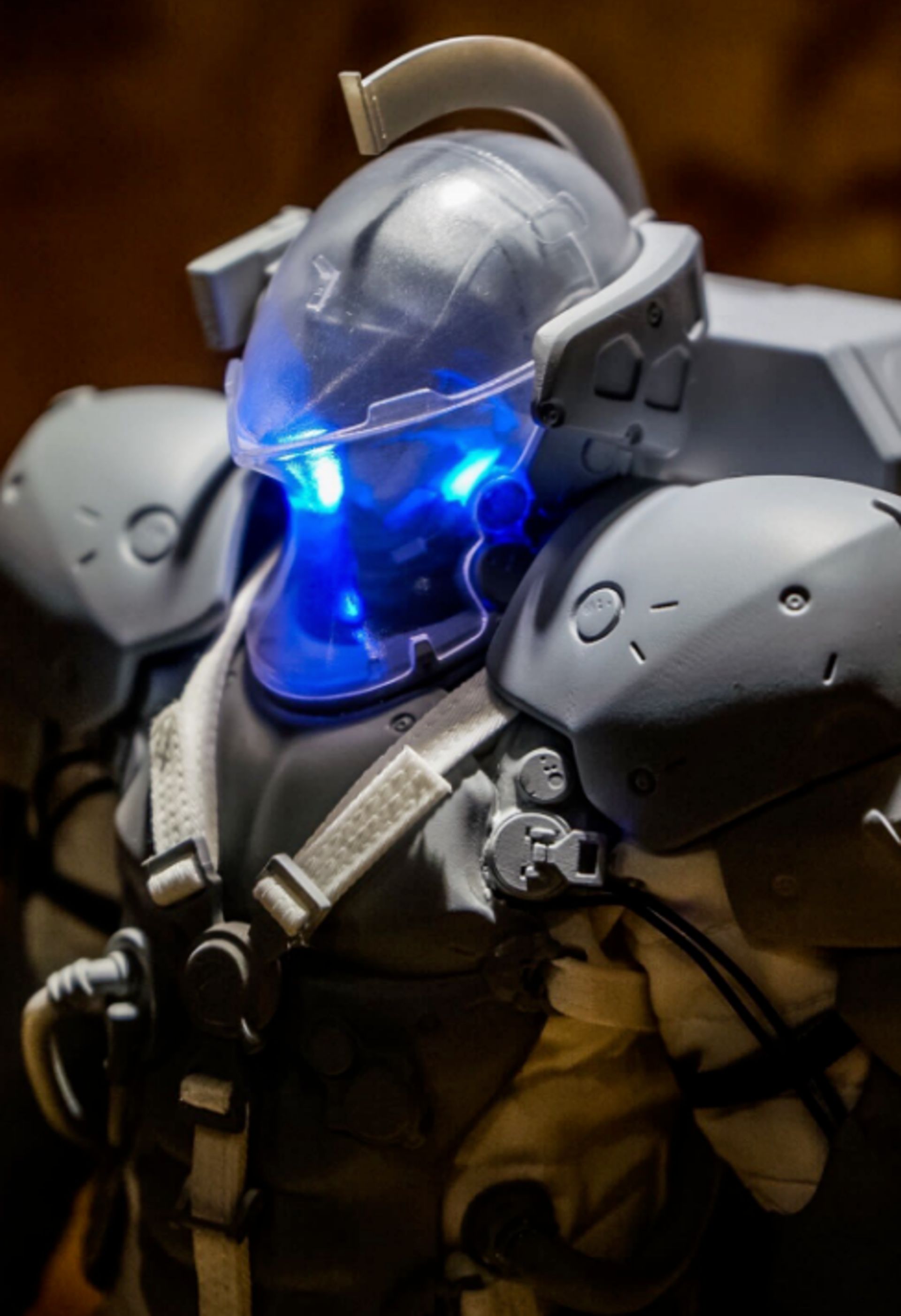 2016-07-mascot-ludens-action-figure-9