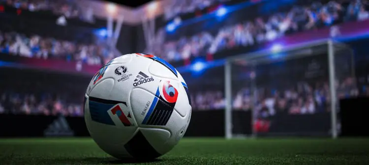 pes fifA 17