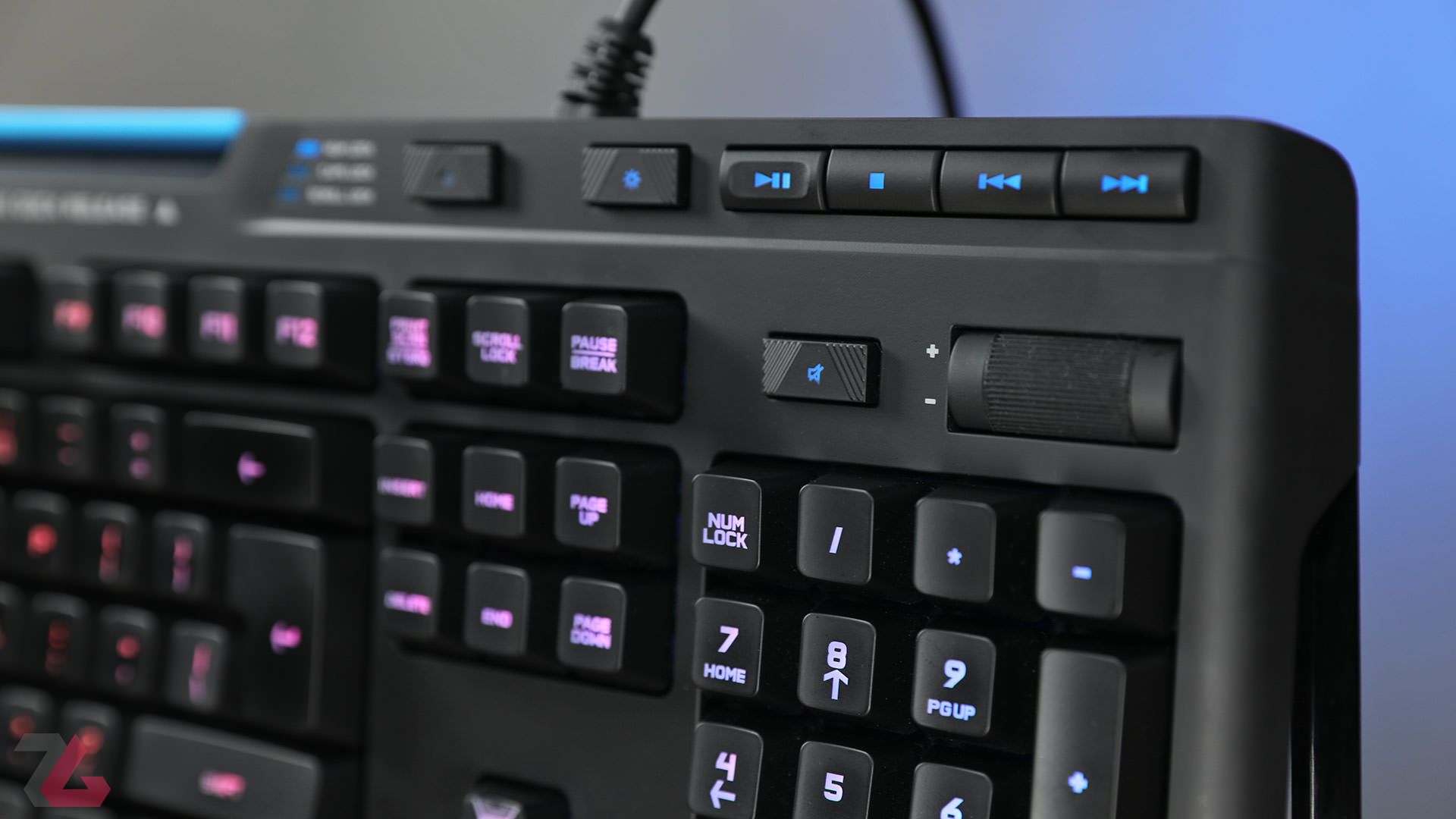 G910
