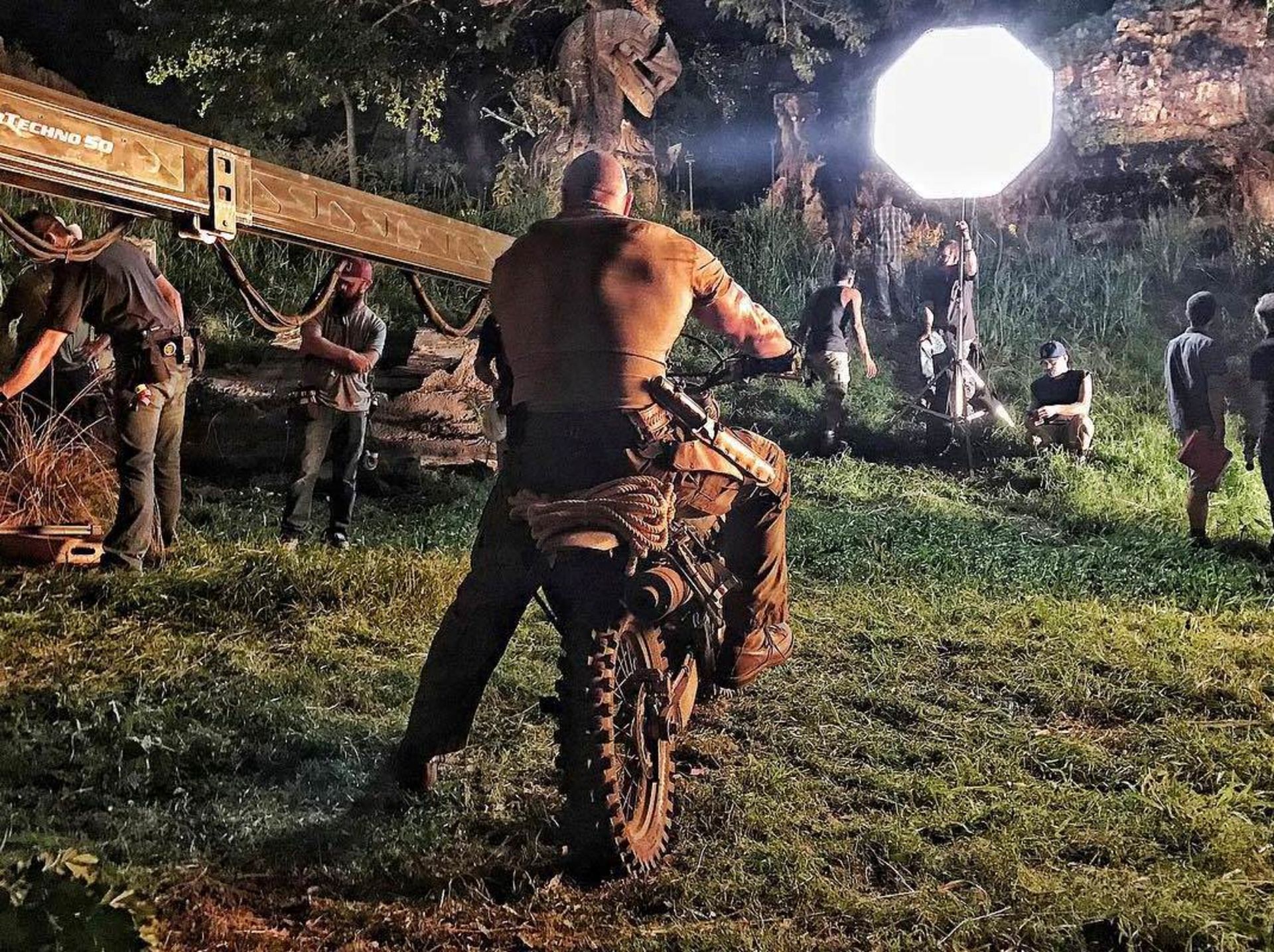 Dwayne Johnson Shares Jumanji Fight Photos