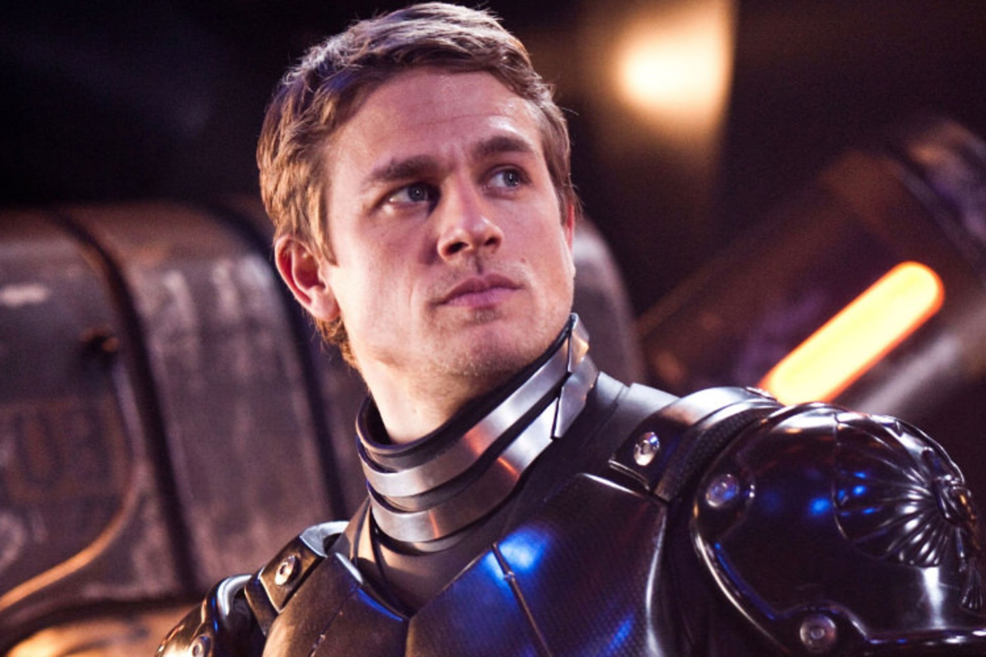 Charlie-Hunnam-pacific-rim