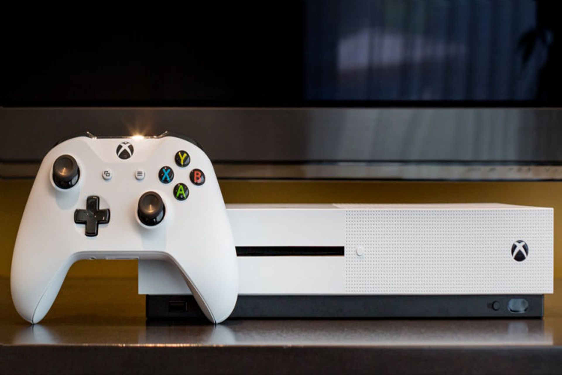 Xbox One S 