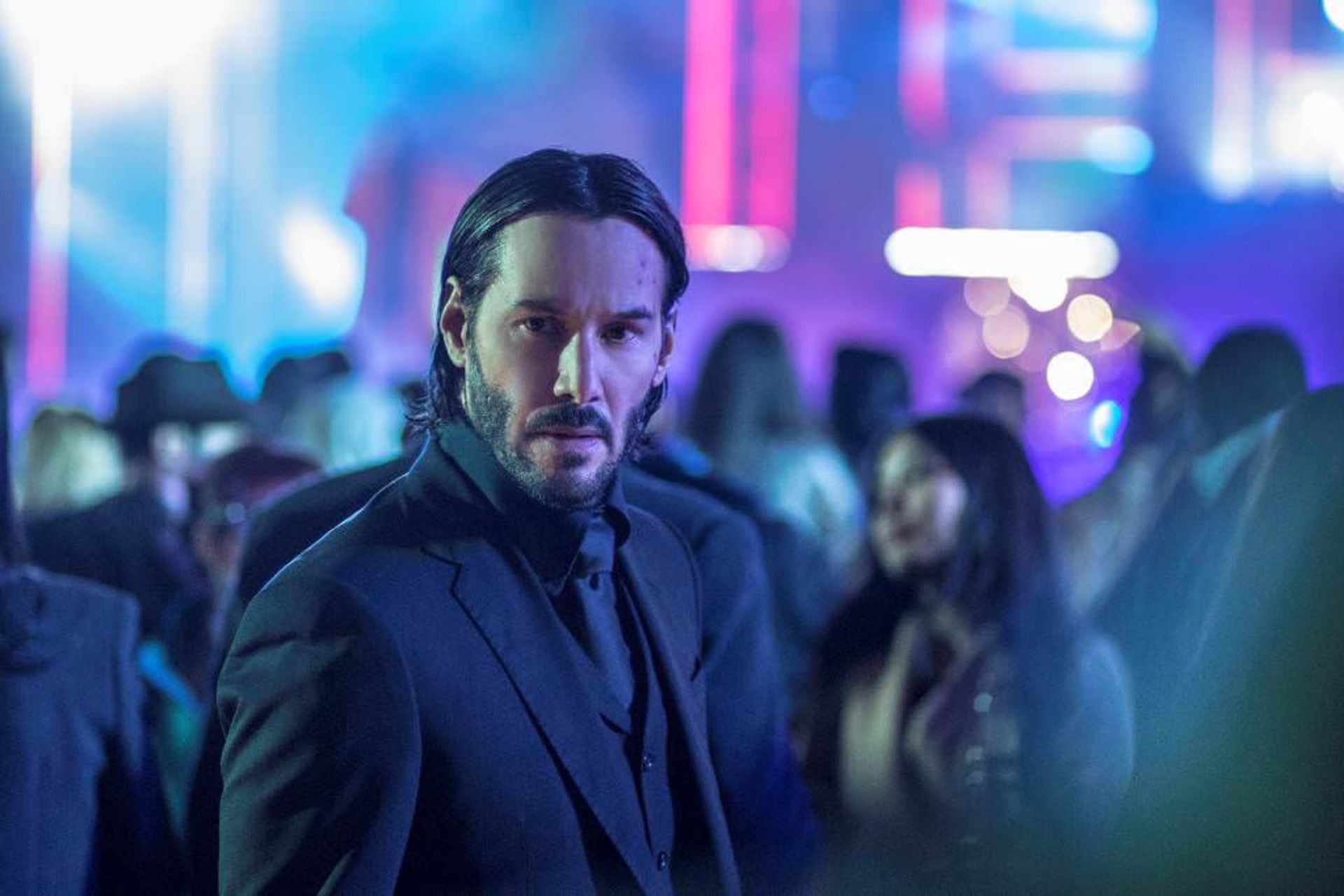 New John Wick: Chapter Two Images Show Keanu Reeves and New Dog