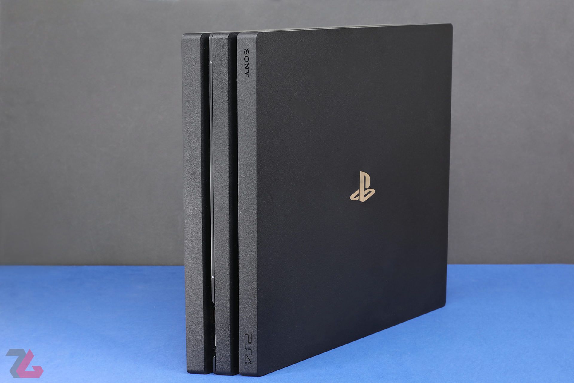 پلی‌ استیشن 4 پرو / Playstation 4 Pro