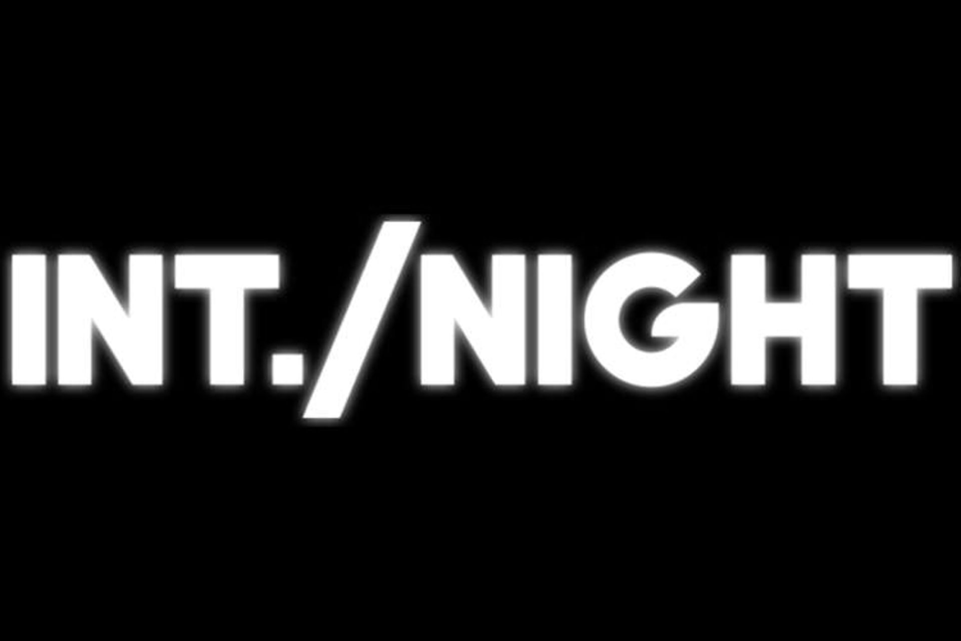 استودیو Interior Night / اینتریر نایت
