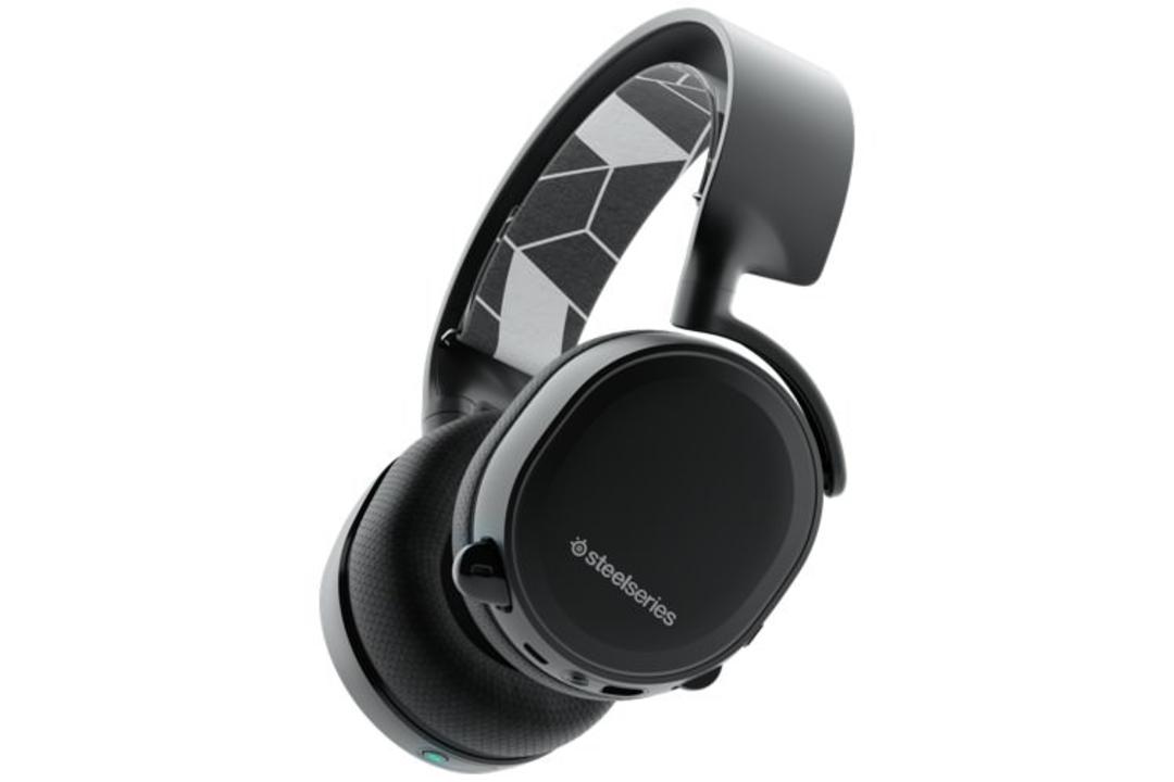 هدست Arctis 3 Bluetooth