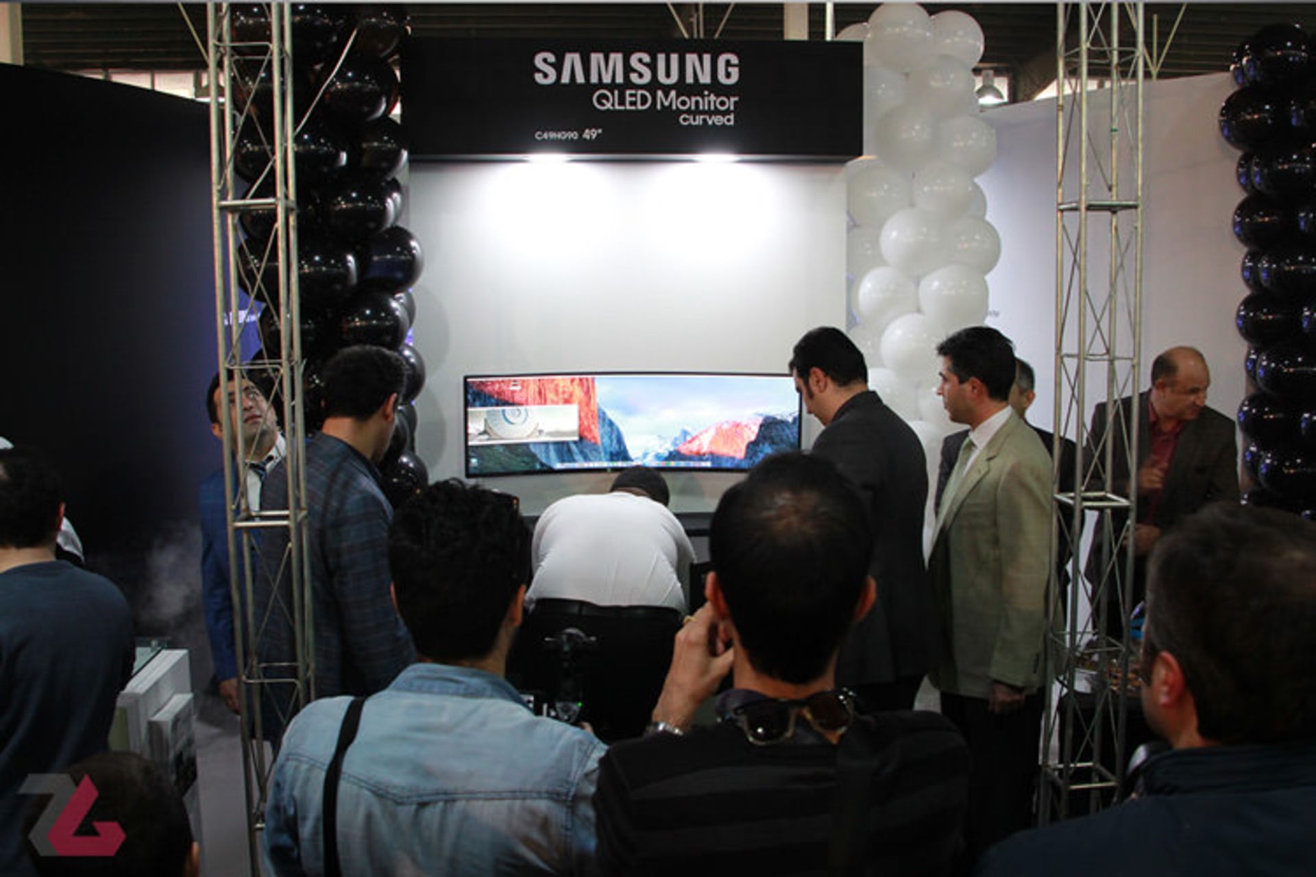 زومجی سامسونگ مانیتور C49HG90