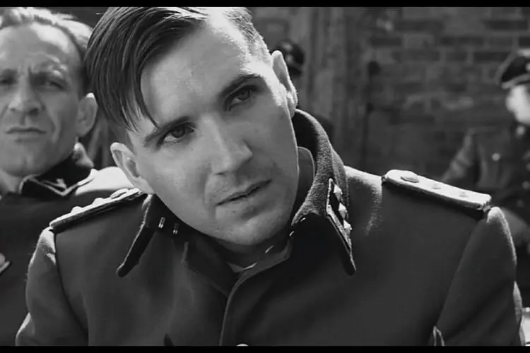 RALPH FIENNES – AMON GÖTH – SCHINDLER’S LIST 