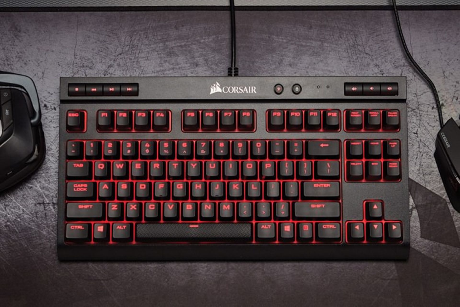 کیبورد Corsair K63