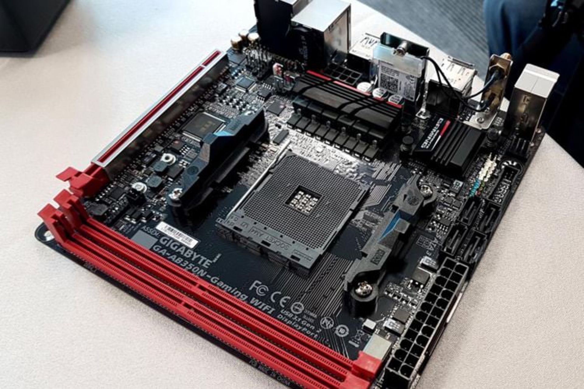 Gigabyte GA-AB350N Gaming