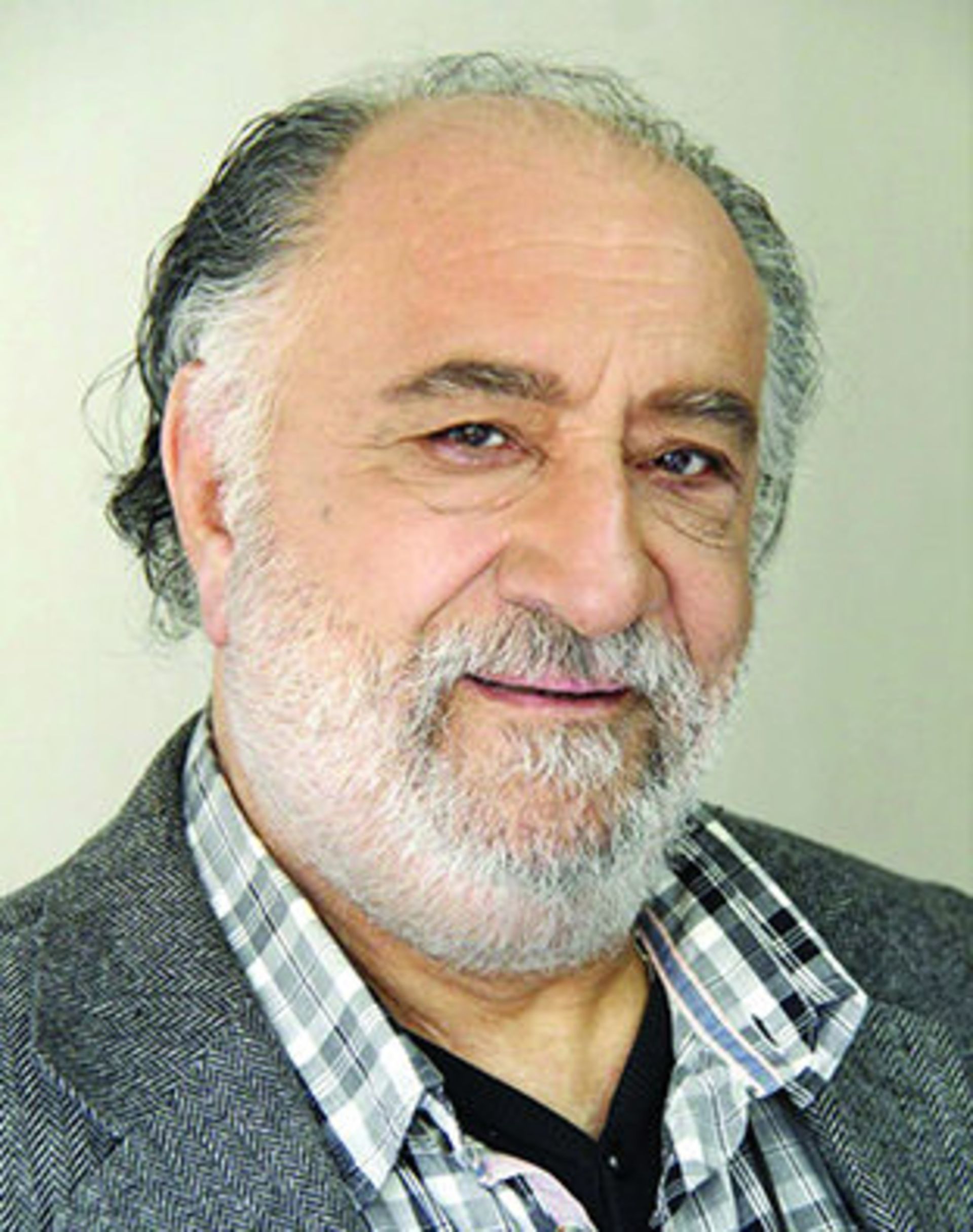 داریوش ارجمند
