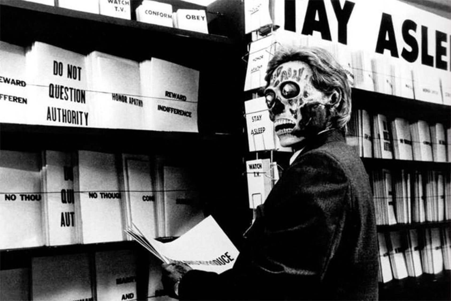 they live/آن ها زنده هستند