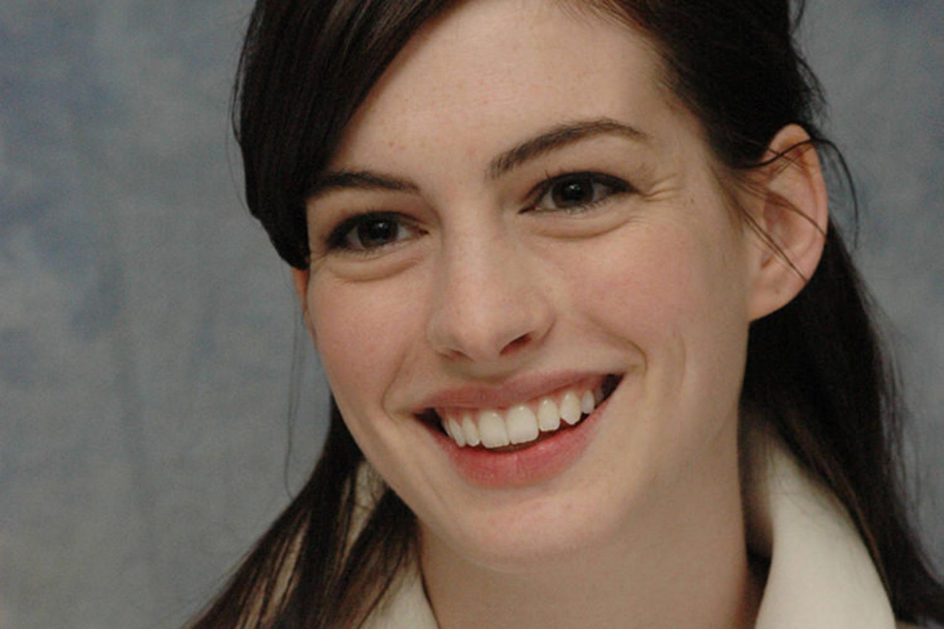 Anne Hathaway