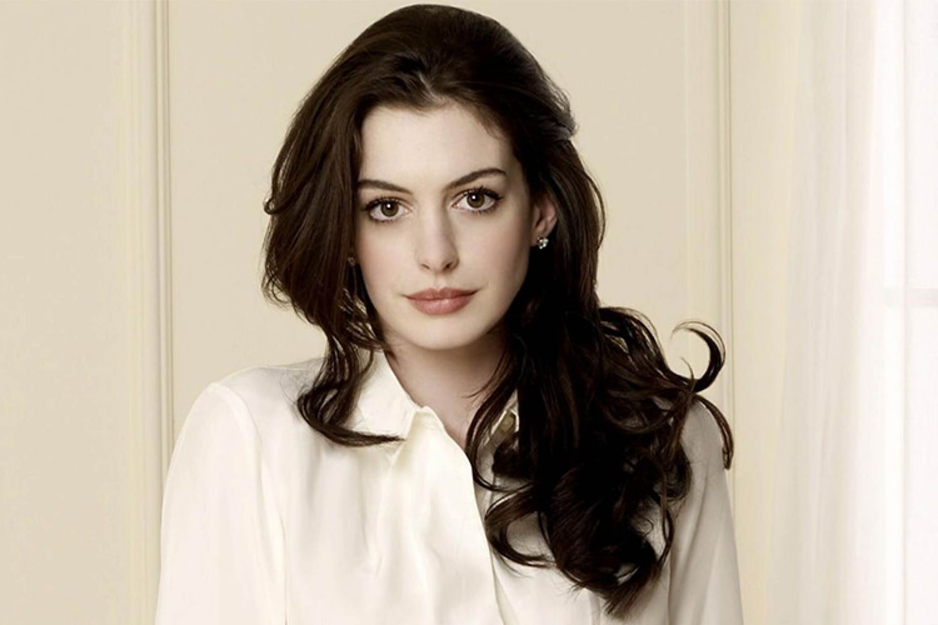 Anne Hathaway