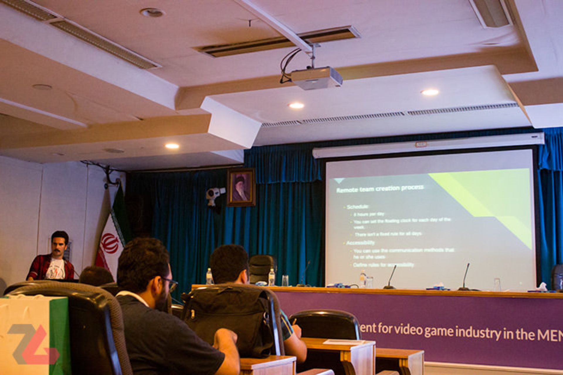 وهاب احمدوند کنفرانس چگونگی و چرایی بازی سازی از راه دور در TGC 2018
