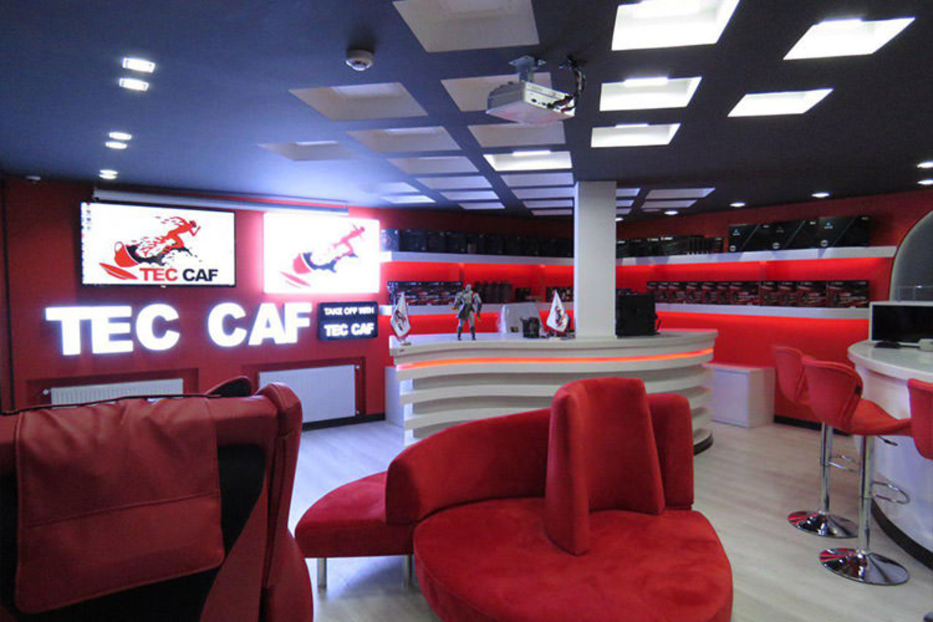مرکز بازی های رایانه ای تکاف Tec Caf