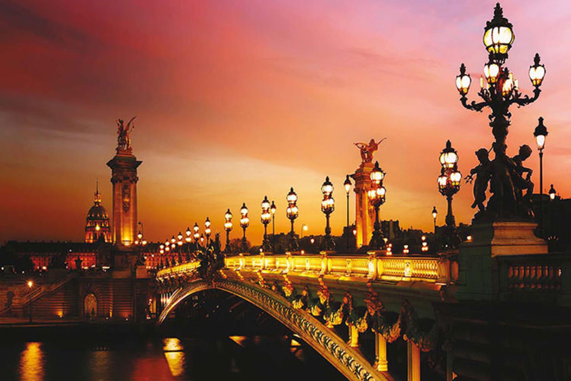تور لحظه آخری پاریس