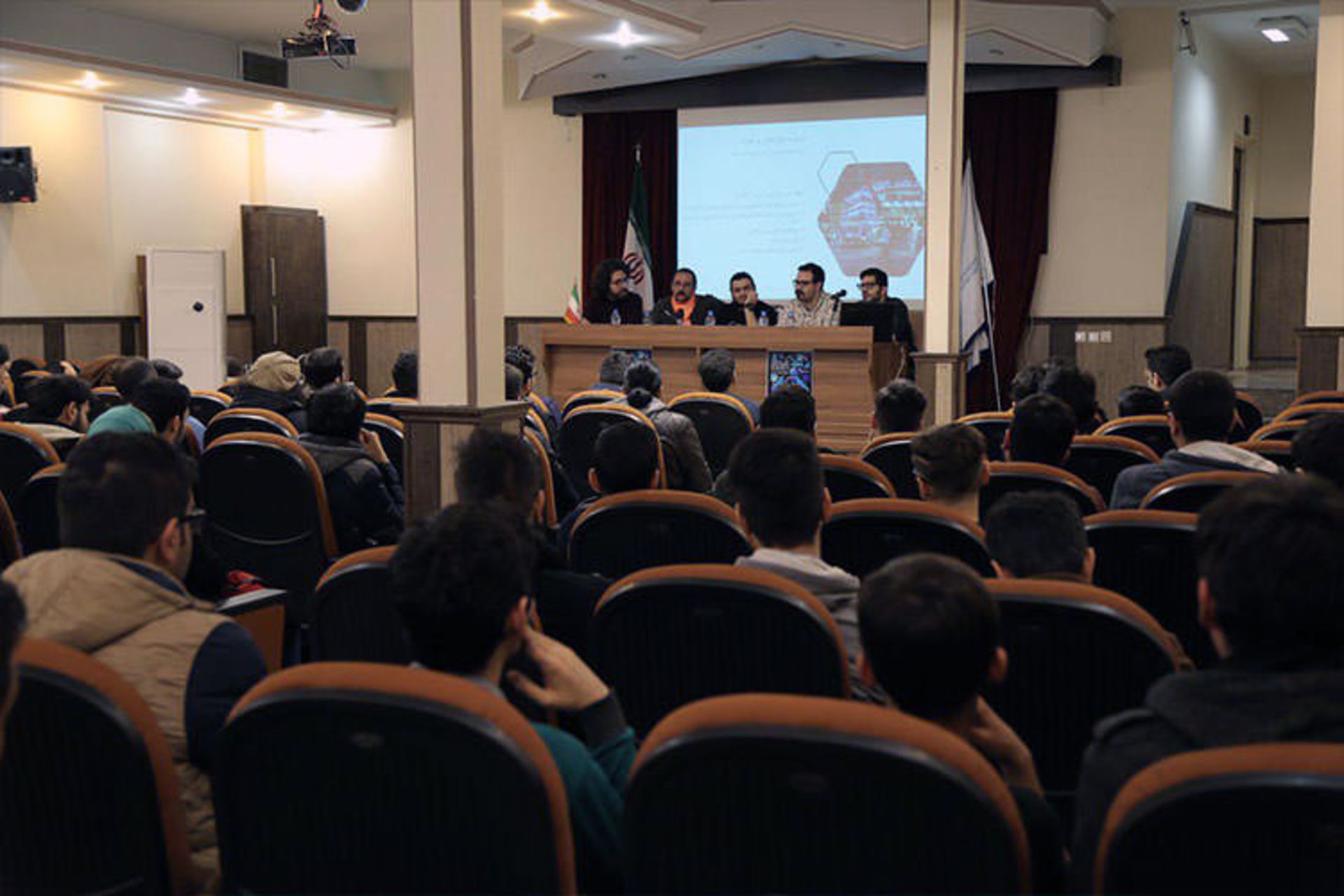 دوره خبرنگاری