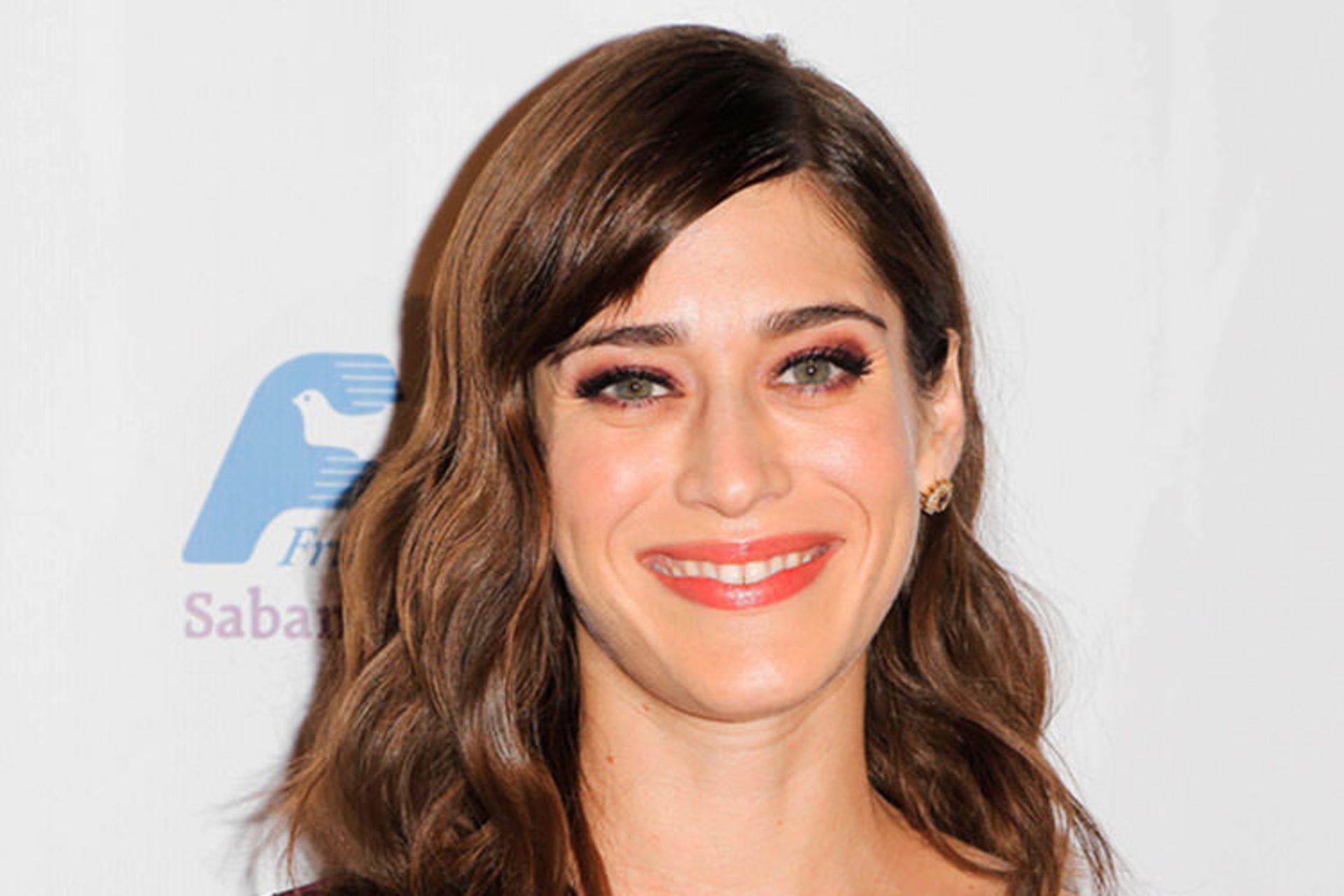 Lizzy Caplan