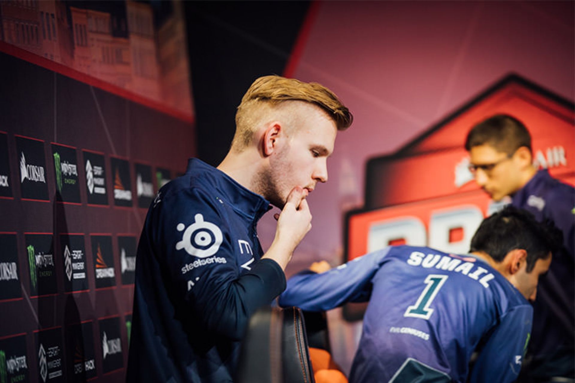 EG 