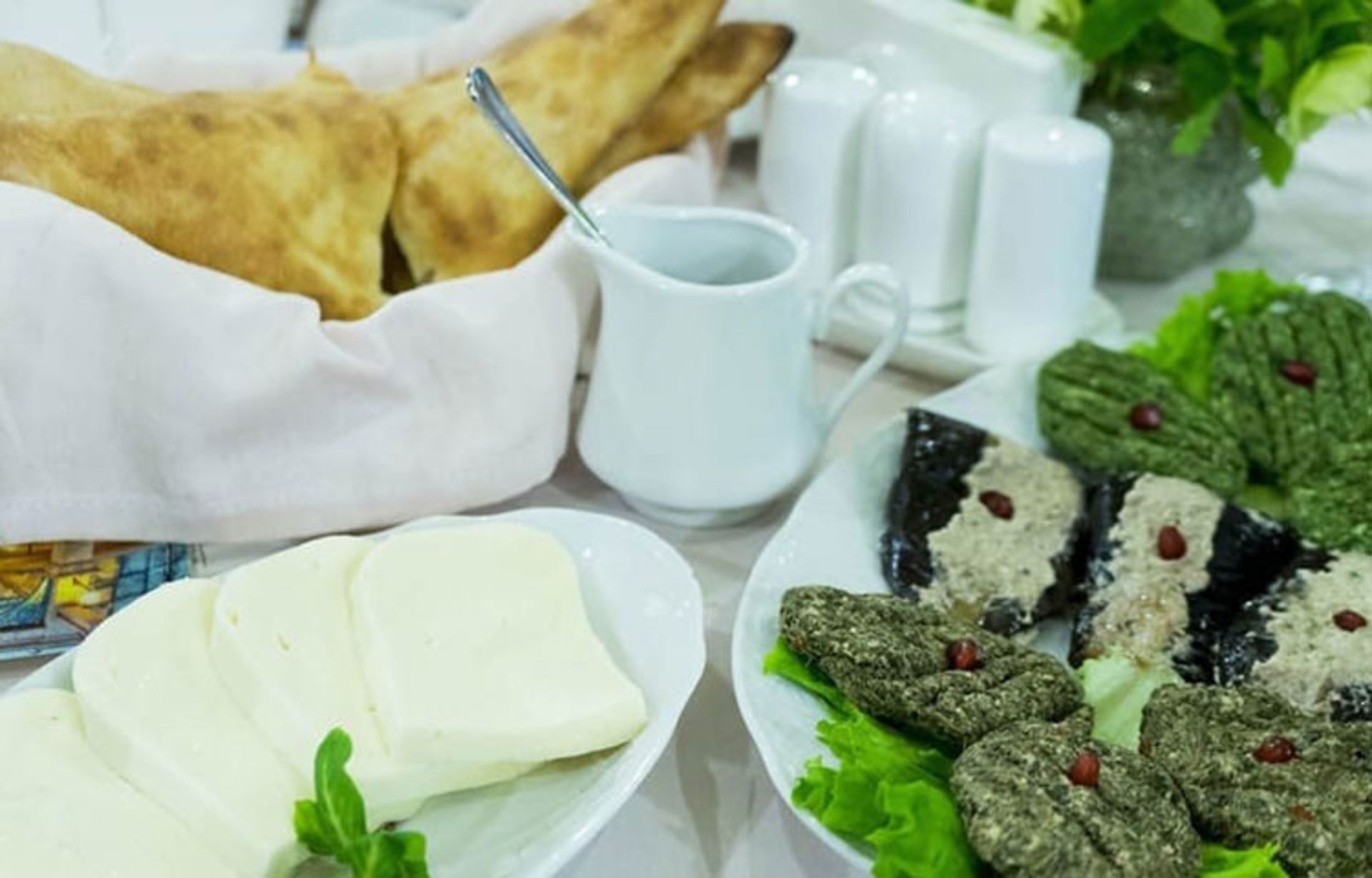 پنیر گرجستانی-کجارو