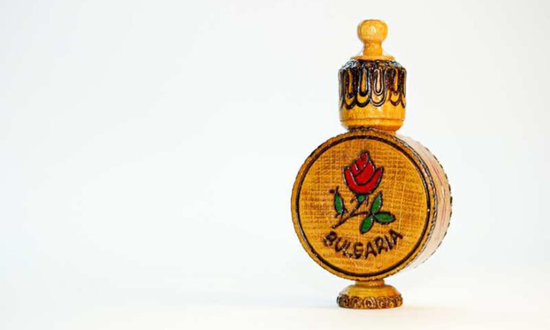 روغن گل سرخ وارنا