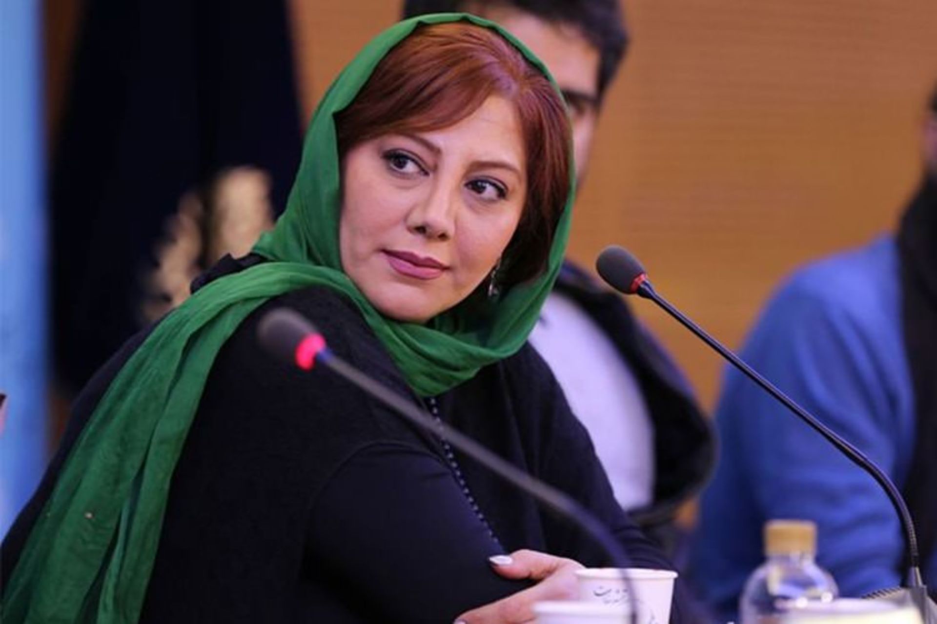 زهرا داوودنژاد