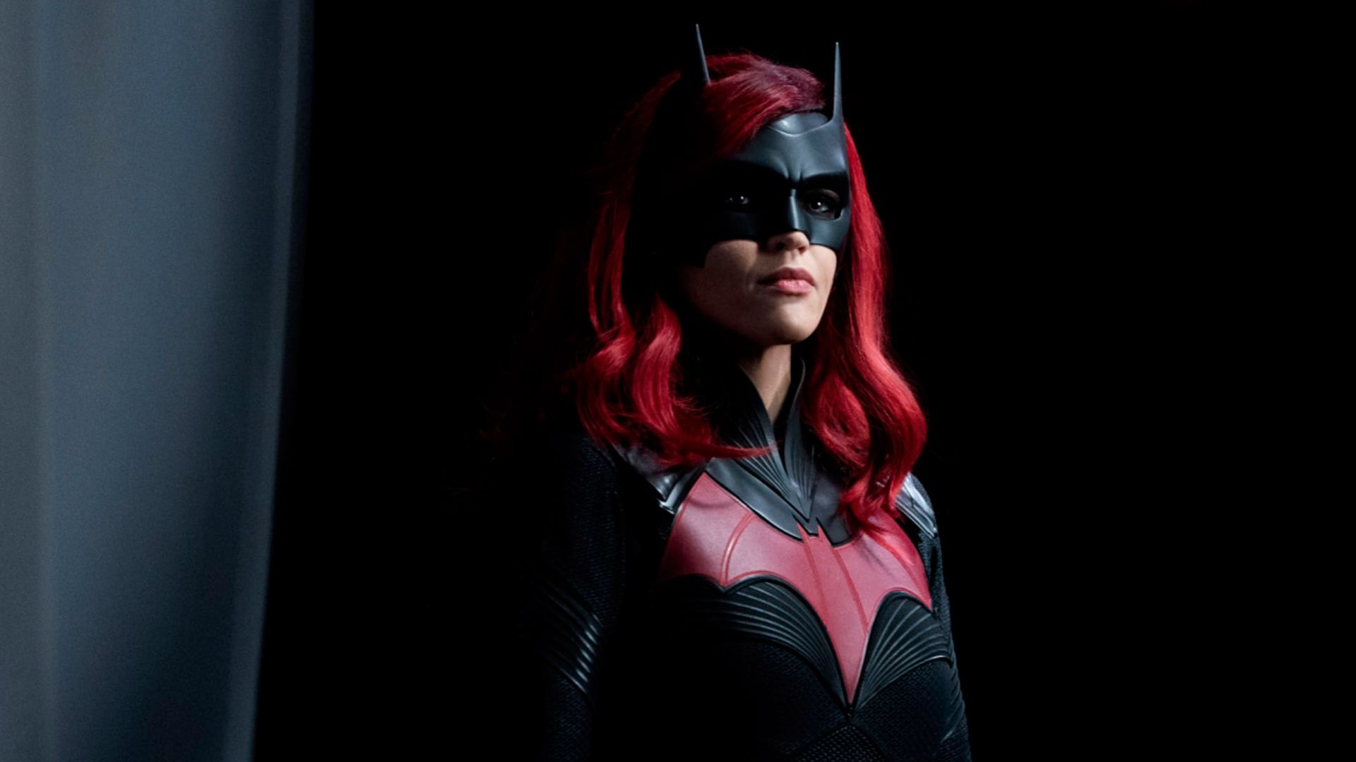 جاویسیا لزلی در نقش رایان وایلدر در سریال Batwoman