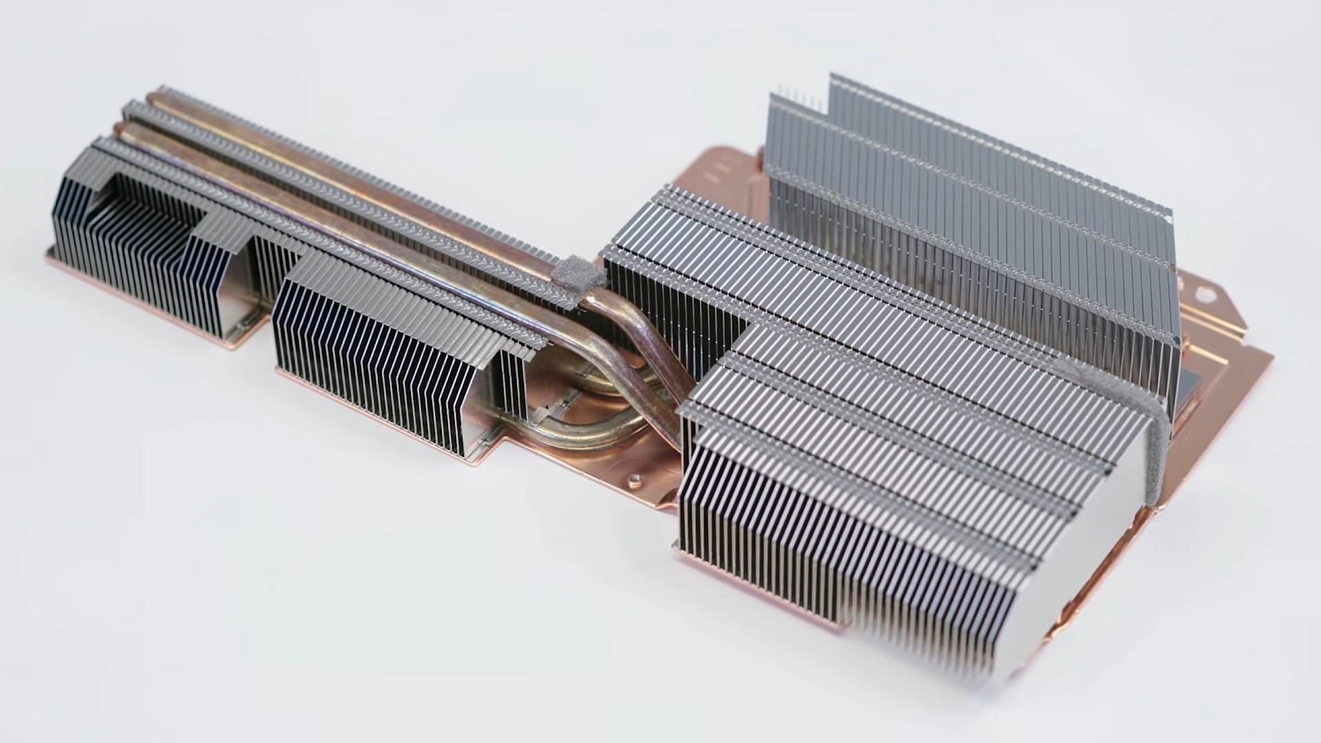 2020-10-ps5-heatsink-1920-compressed