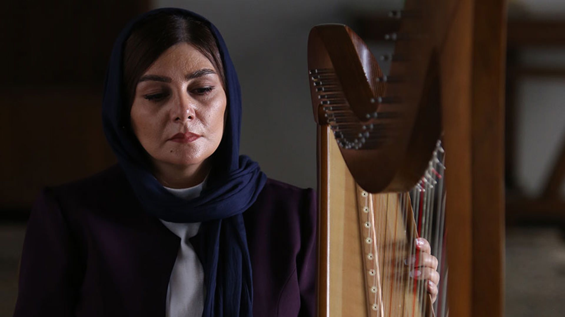 هنگامه قاضیانی در نمایی از فیلم سازهای ناکوک