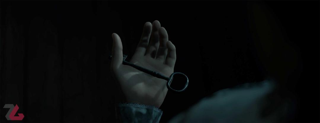 کلید در دست یک انسان بازی ترسناک Dark Pictures