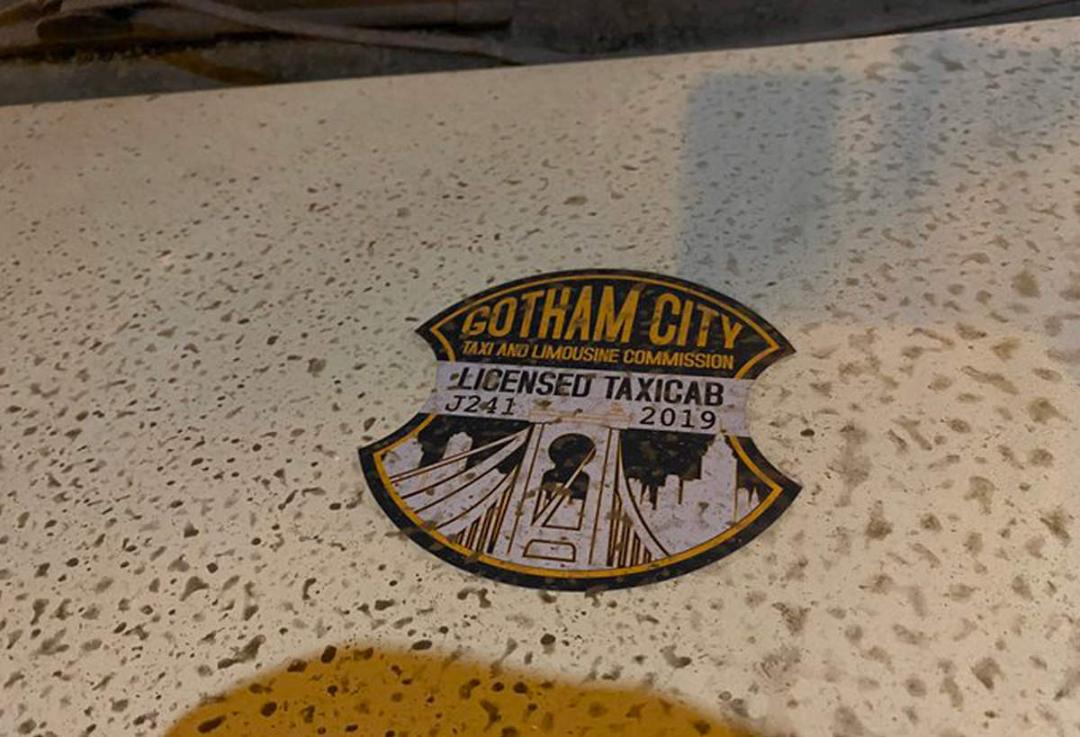 تاریخ ۲۰۱۹ روی در یک تاکسی در فیلم The Batman
