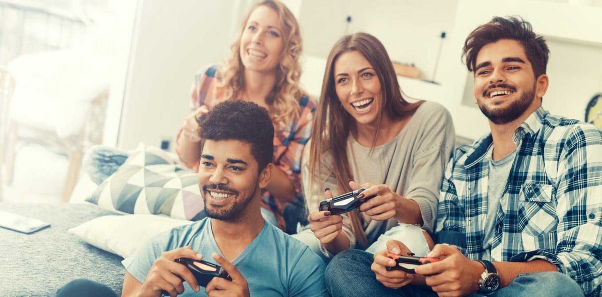 2020-11-happy-gamers-happy-gaming
