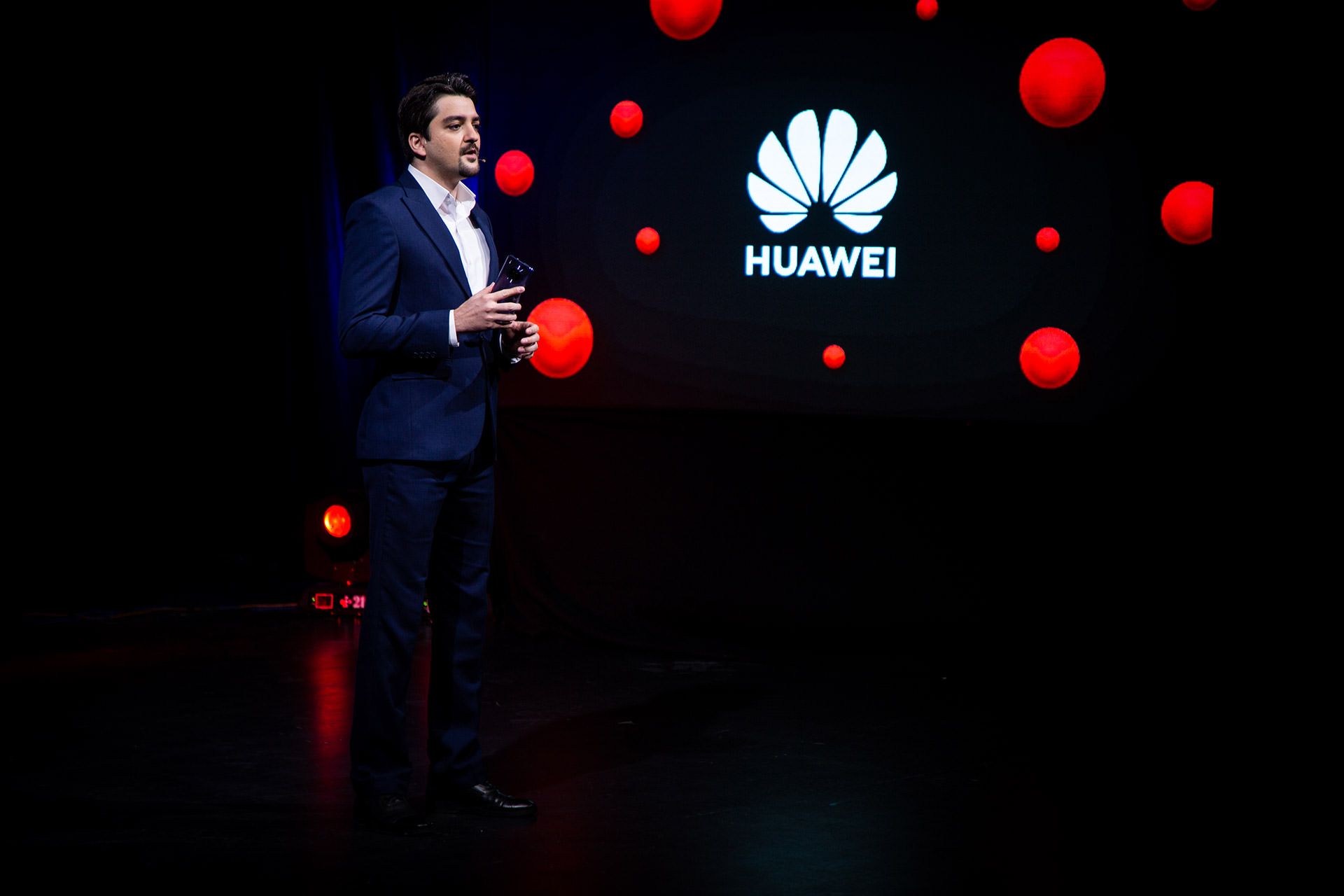 2020-11-huawei-event