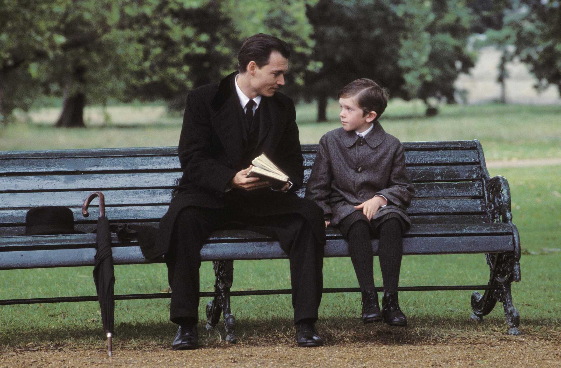 2020-11-johnny-depp-film-finding-neverland-2004