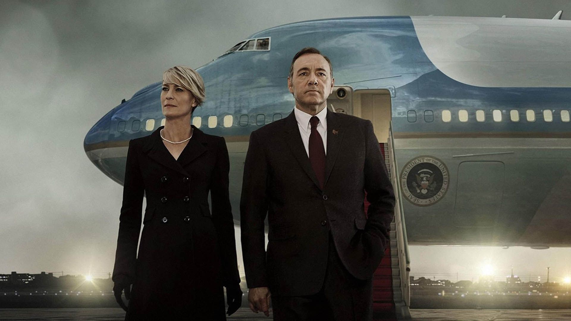 2020-11-kevin-spacey-robin-wright-president-plane