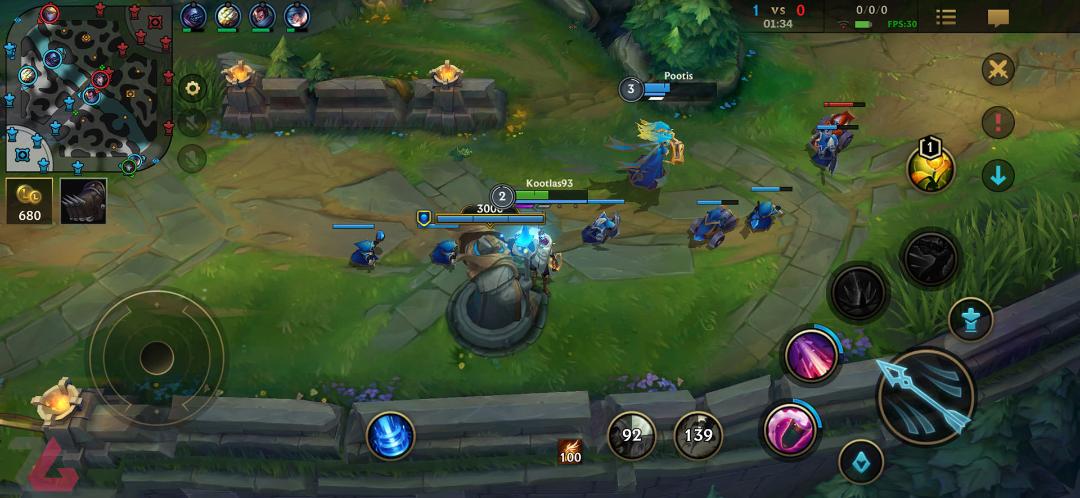 جین و سونا در پایین نقشه در League of Legends: Wild Rift