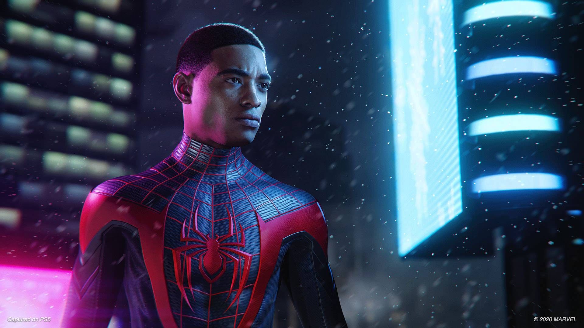 مایلز مورالز در شبی برفی در بازی Spider-Man Miles Morales