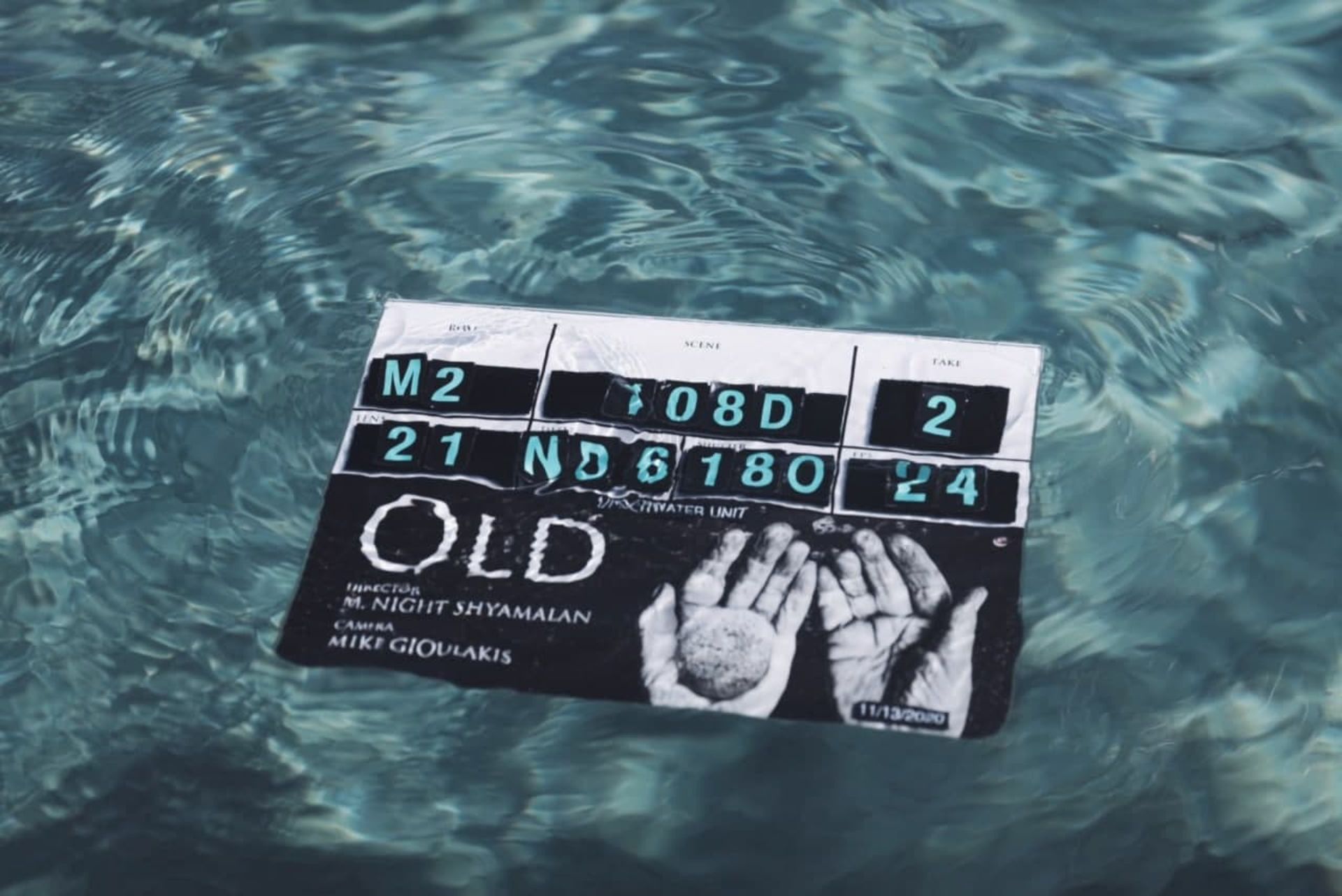 2020-11-old-m-night-shyamalans-wraps-filming