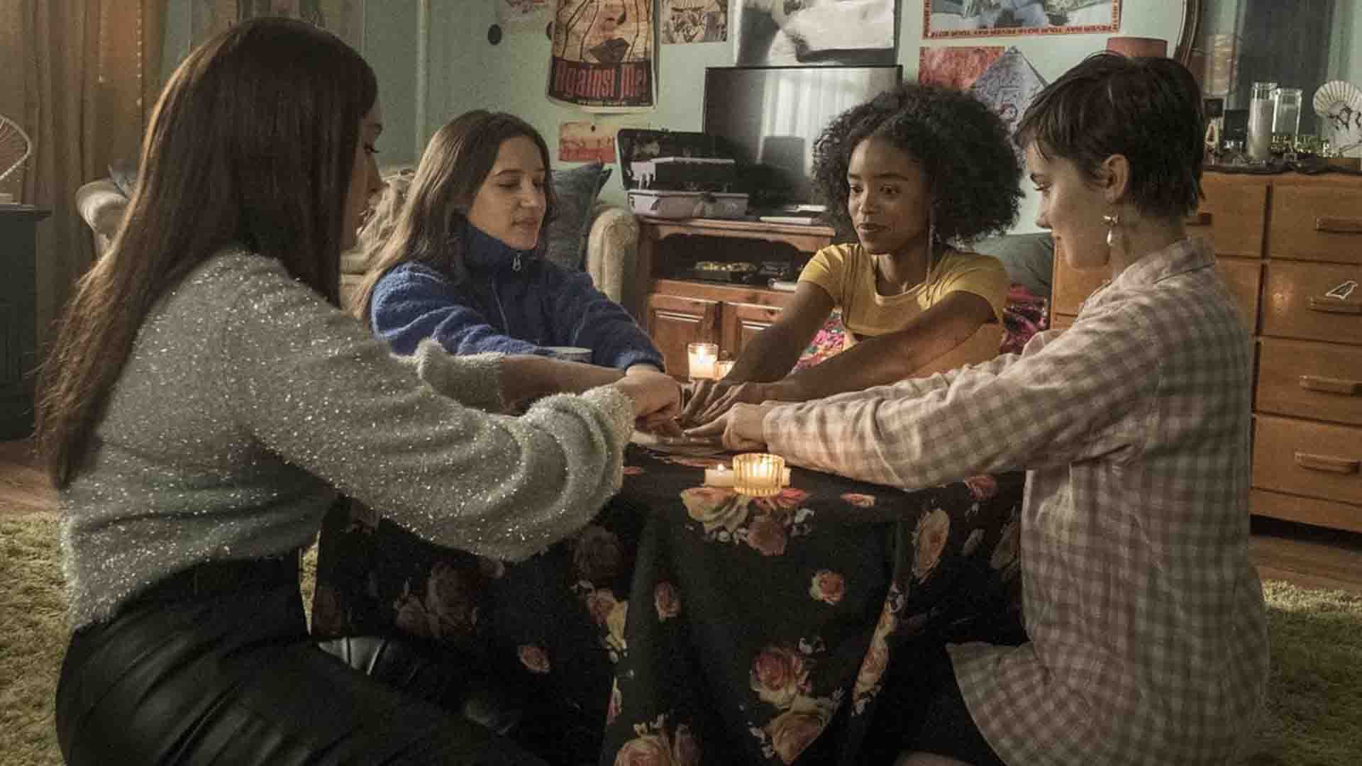 انجام مراسم جادوگری در فیلم The Craft: Legacy