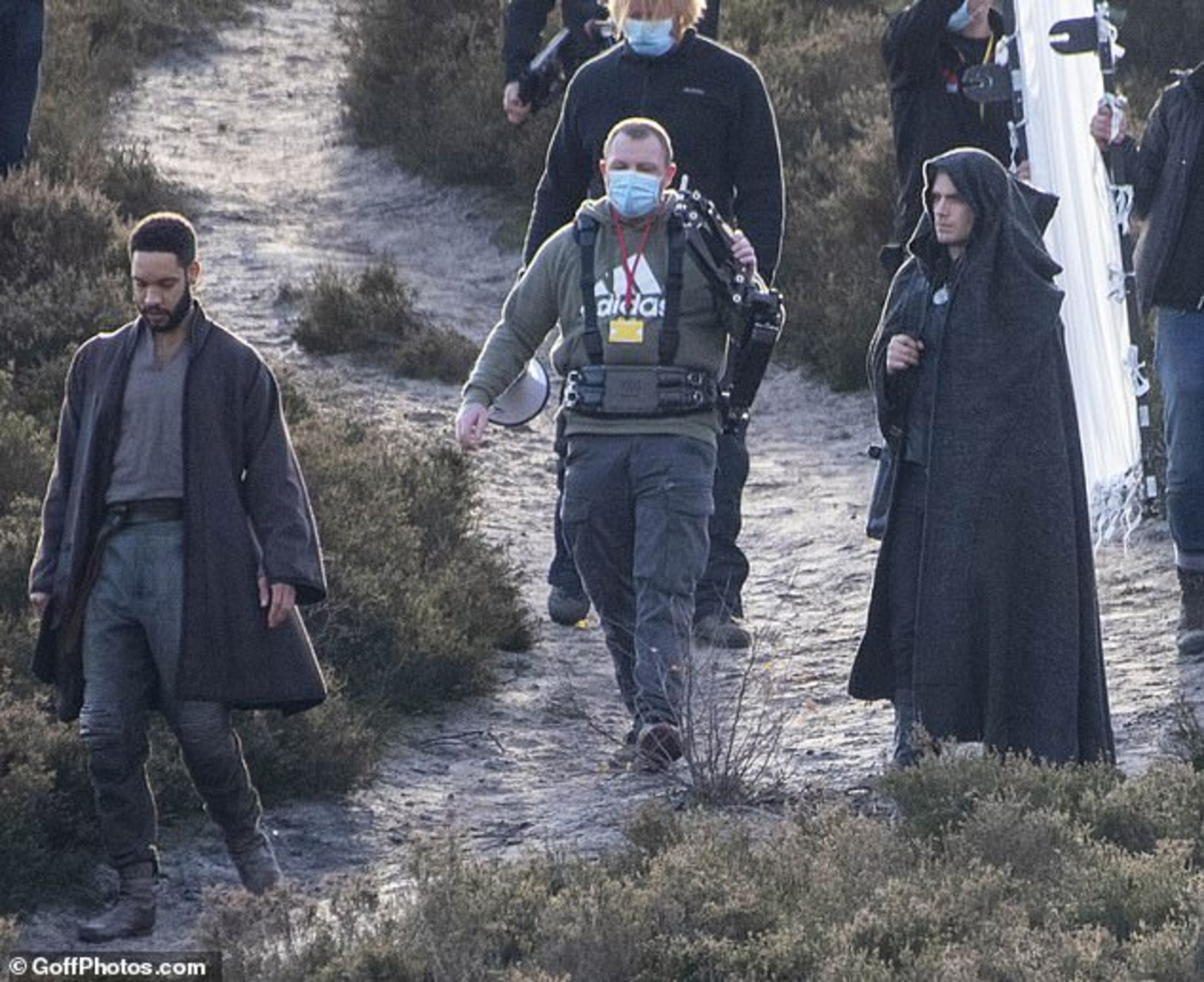 2020-11-the-witcher-season-2-set-photos-geralt-01