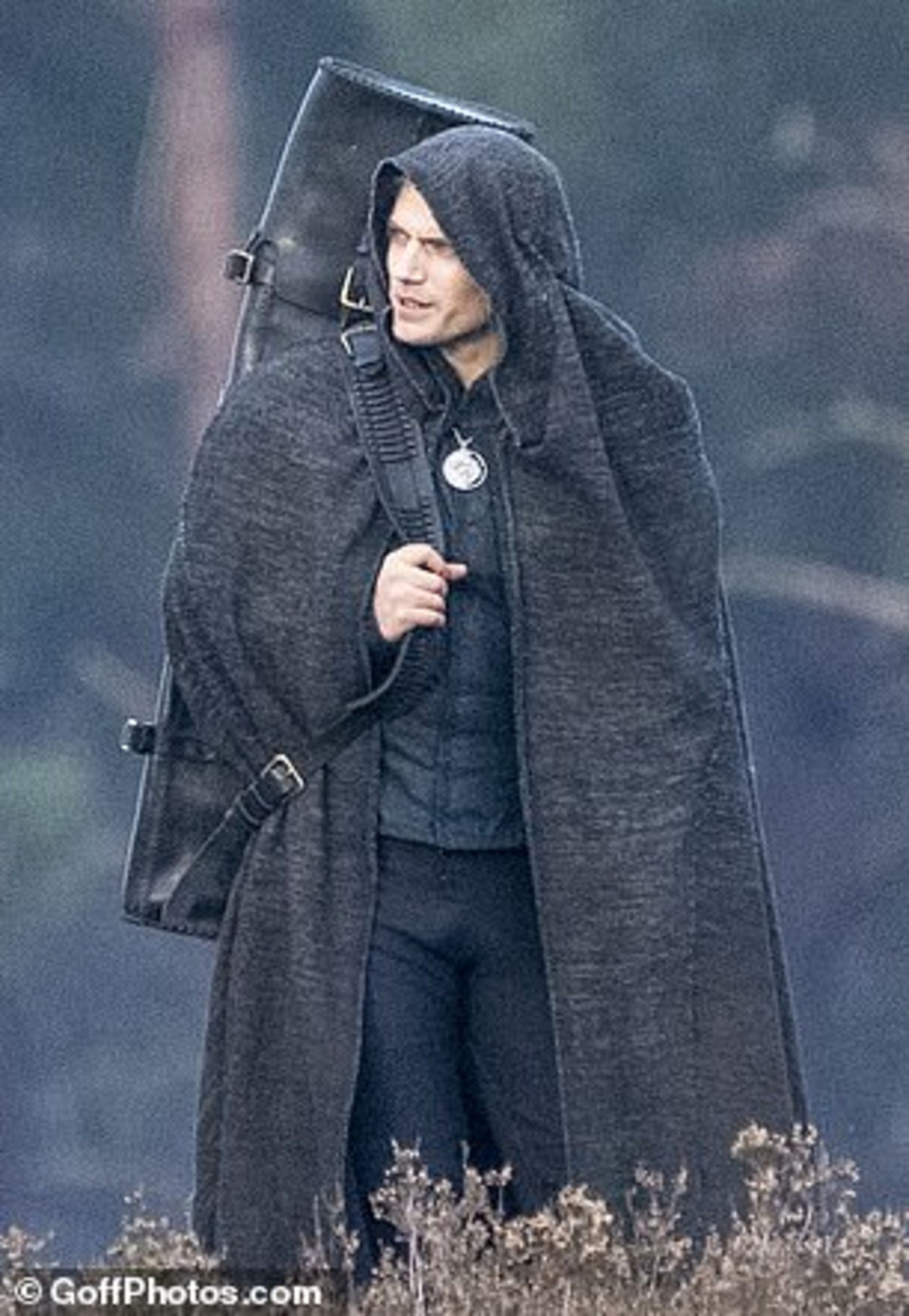 2020-11-the-witcher-season-2-set-photos-geralt-03