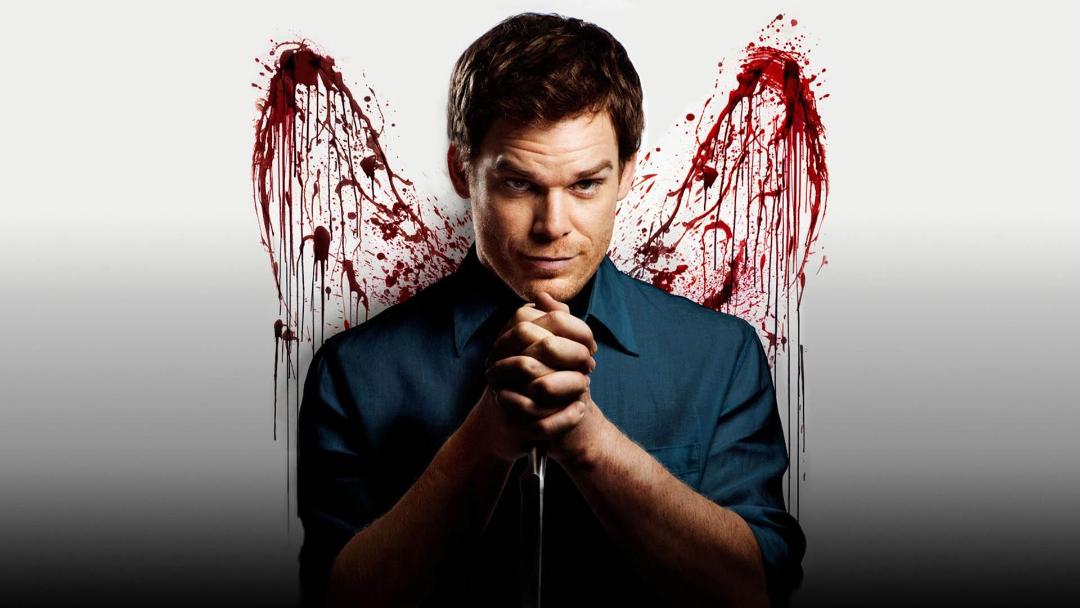 شخصیت دکستر مورگان با ایفای نقش میکل سی‌هال در سریال dexter