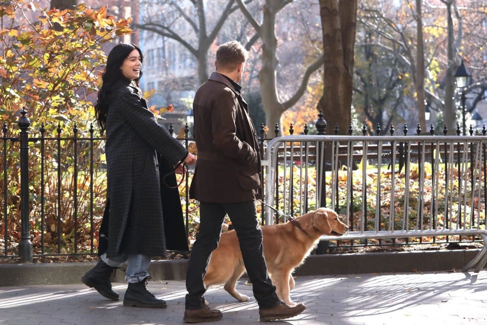 2020-12-hawkeye-set-photos-clint-barton-kate-bishop-and-lucky-the-pizza-dog-11