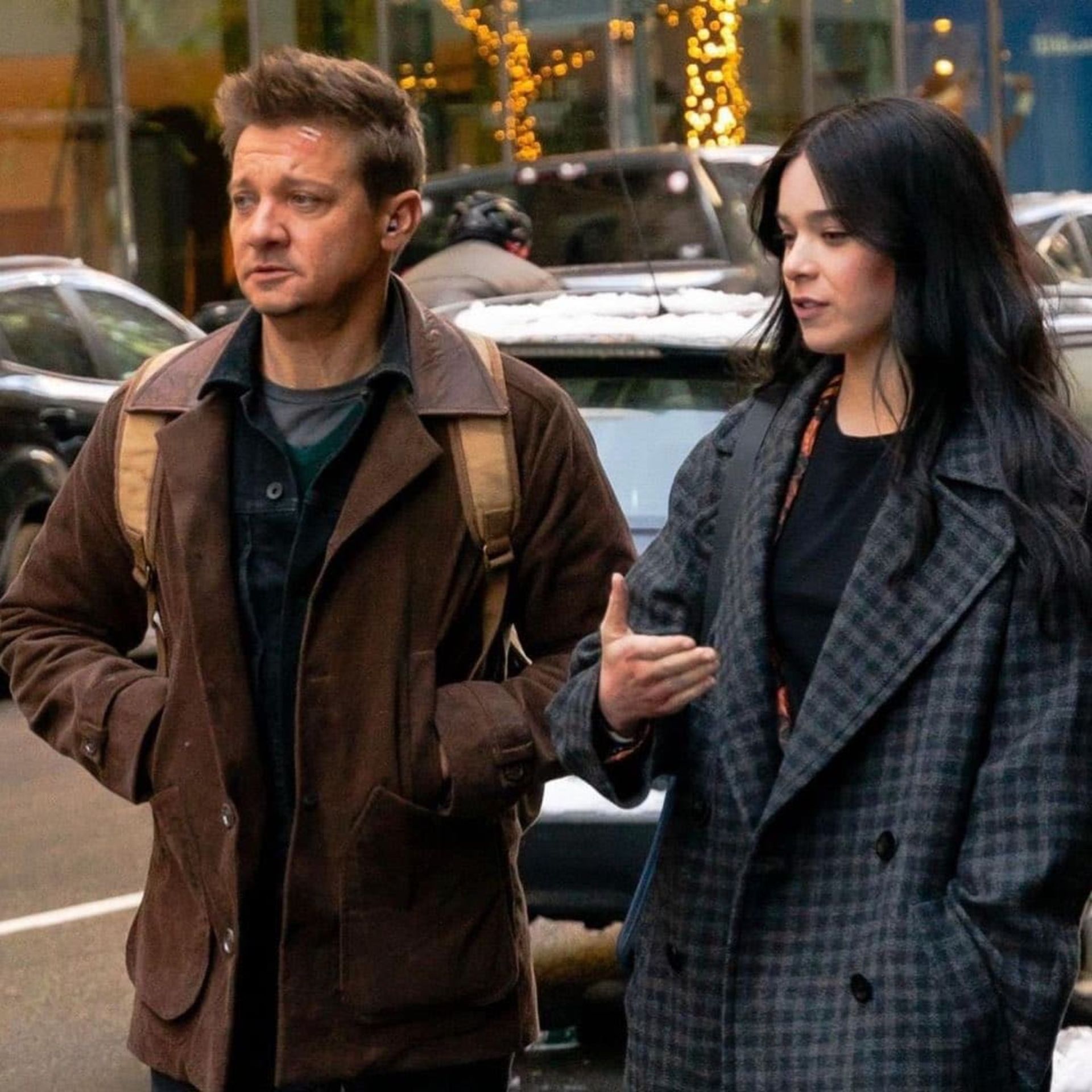 2020-12-hawkeye-set-photos-clint-barton-kate-bishop-walking-01